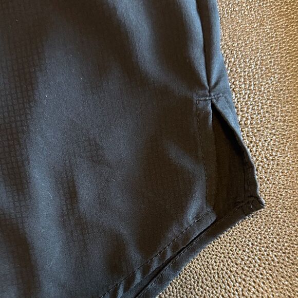 Columbia Omni-Shade Men's Black Casual Button Down Shirt Furman size medium - Picture 7 of 7